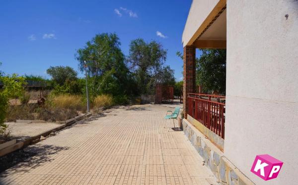 Casa independiente en camino de la Ermita de San Pedro