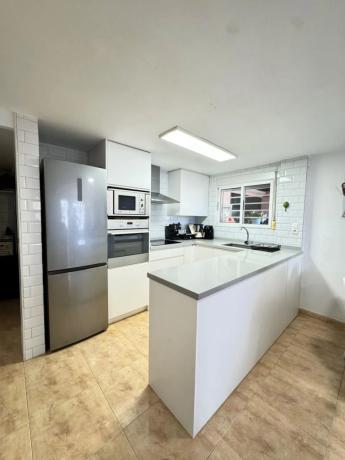 Chalet pareado en Aviguda Oceania