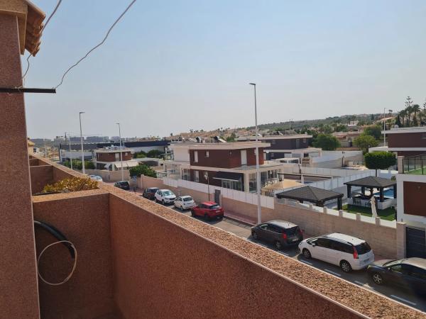 Casa independiente en calle Caridad Soler Durá, 80