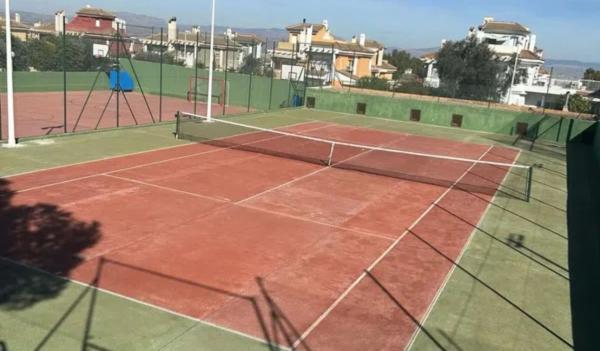 Chalet pareado en calle Monte de Santa Pola, 10