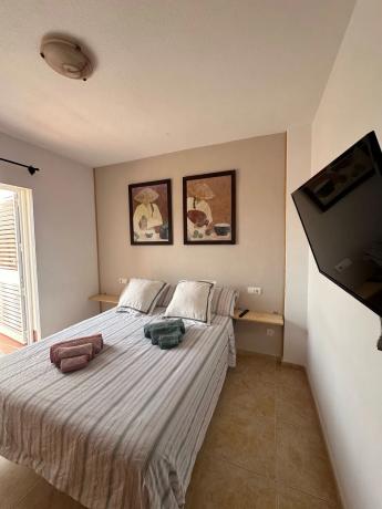 Chalet pareado en calle Monte de Santa Pola, 10