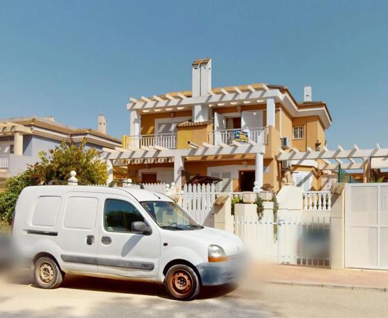 Chalet pareado en calle Monte de Santa Pola
