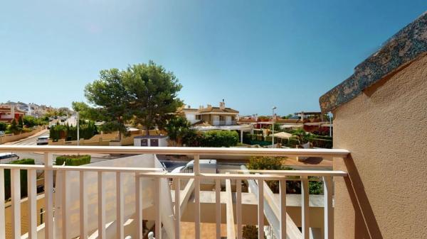 Chalet pareado en calle Monte de Santa Pola