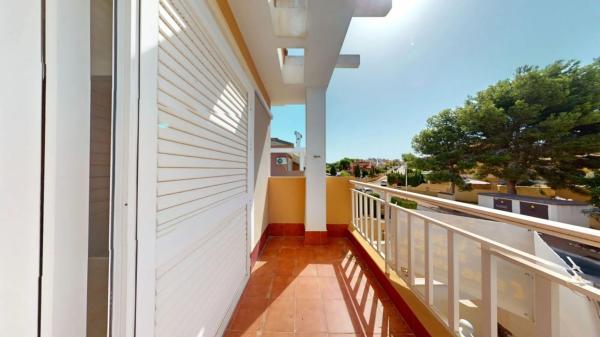 Chalet pareado en calle Monte de Santa Pola