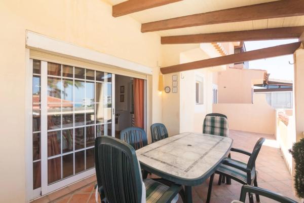 Chalet adosado en via Sense Nom