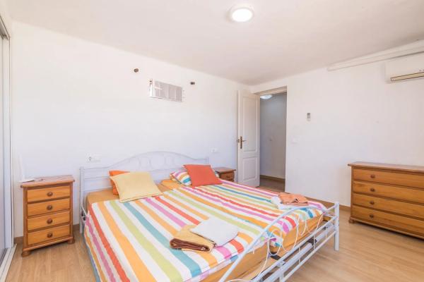 Chalet adosado en via Sense Nom