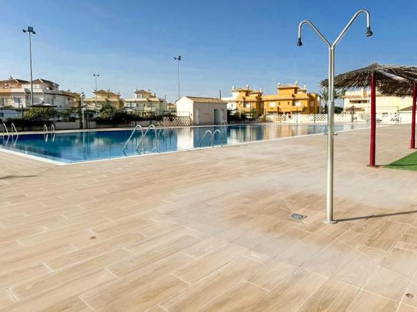 Casa independiente en calle Monte de Santa Pola