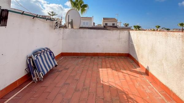 Casa independiente en calle Monte de Santa Pola