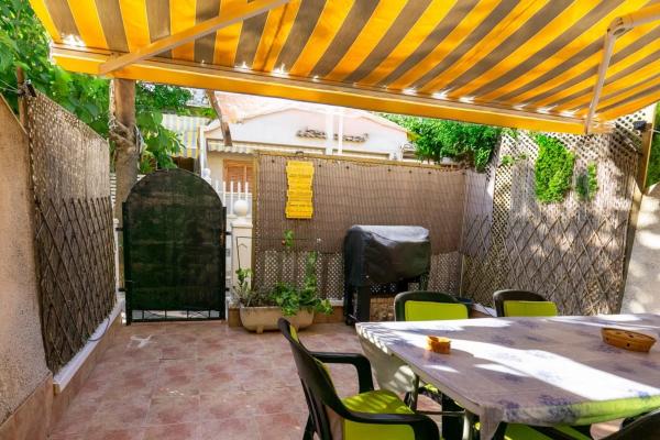 Casa independiente en calle Monte de Santa Pola