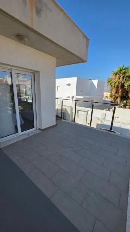 Chalet adosado en calle Malta, 86