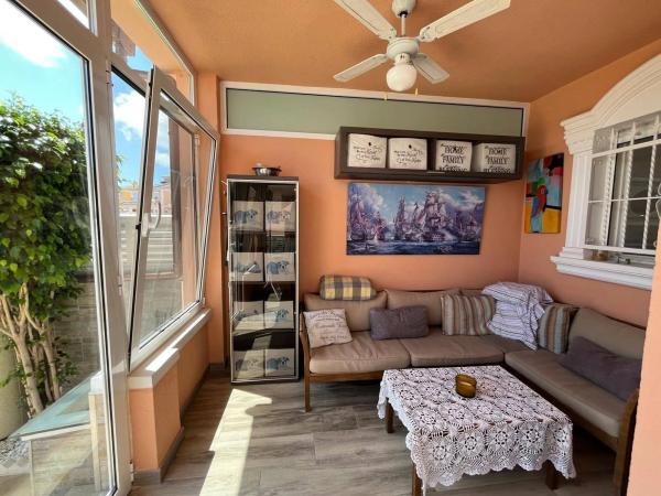 Casa independiente en calle de Finlandia