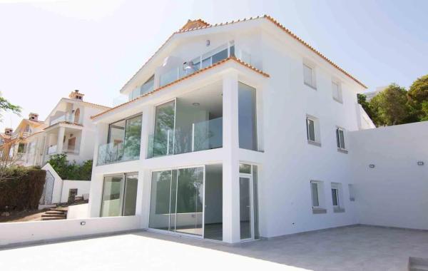 Casa independiente en avenida D'Escandinàvia