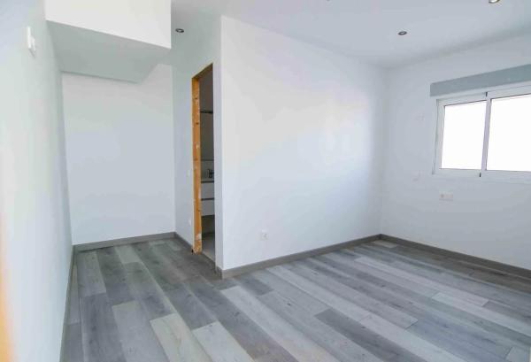 Casa independiente en avenida D'Escandinàvia