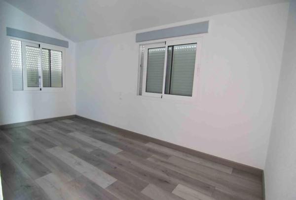 Casa independiente en avenida D'Escandinàvia