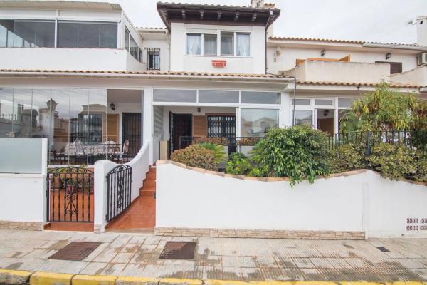 Chalet adosado en calle Monte de Santa Pola s/n