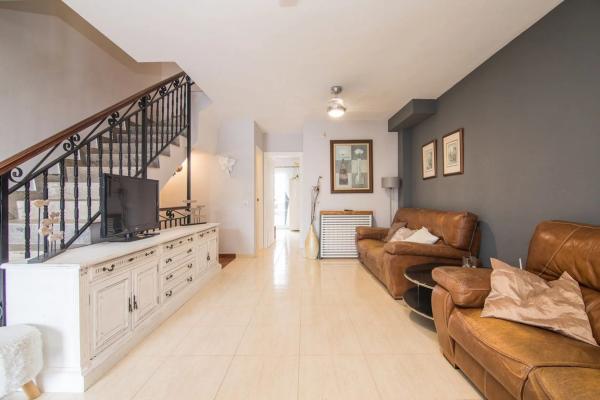 Chalet adosado en calle Monte de Santa Pola s/n