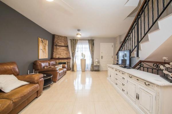 Chalet adosado en calle Monte de Santa Pola s/n