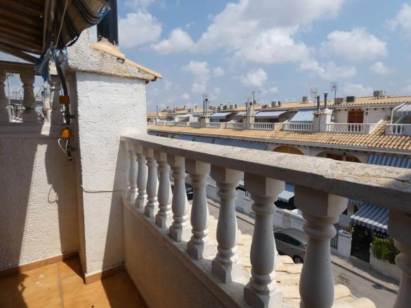 Chalet adosado en calle Ermita San Sebastián