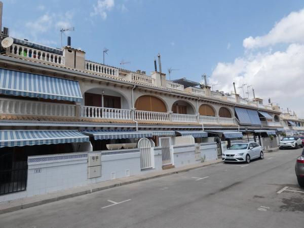 Chalet adosado en calle Ermita San Sebastián