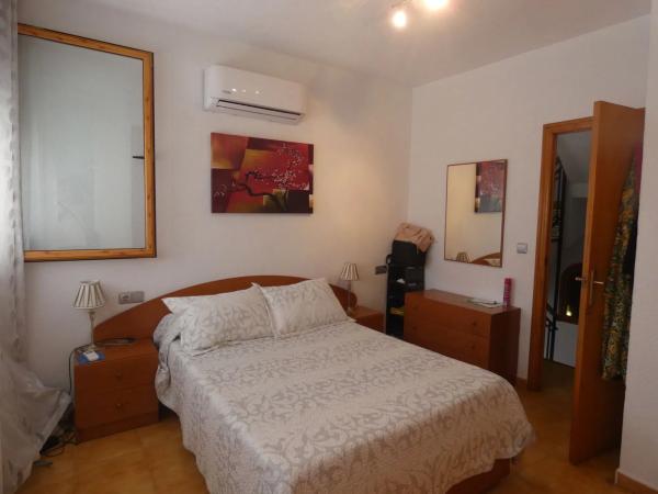 Chalet adosado en calle Ermita San Sebastián