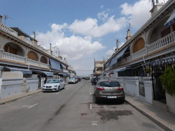 Chalet adosado en calle Ermita San Sebastián
