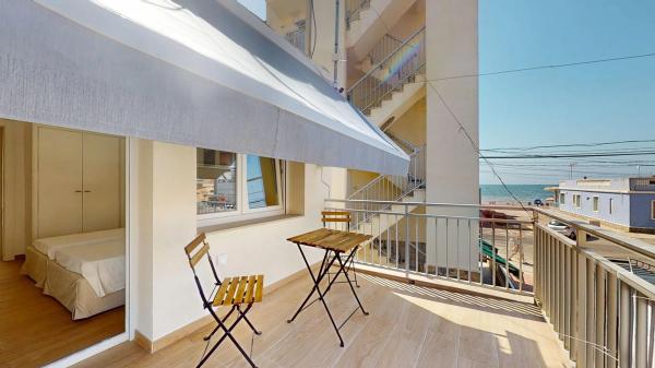 Chalet adosado en calle Novelda, 12