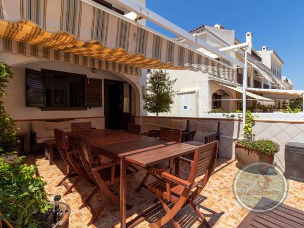 Chalet pareado en calle del Cadafal