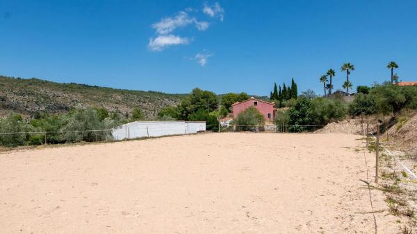 Masía en Dis 114, 6