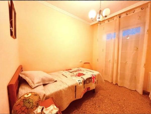 Chalet pareado en calle Font de Uit Piletes, 5