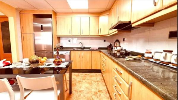 Chalet pareado en calle Font de Uit Piletes, 5