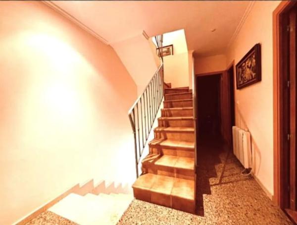 Chalet pareado en calle Font de Uit Piletes, 5