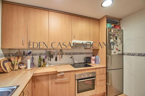 Chalet adosado en calle els Ametlers