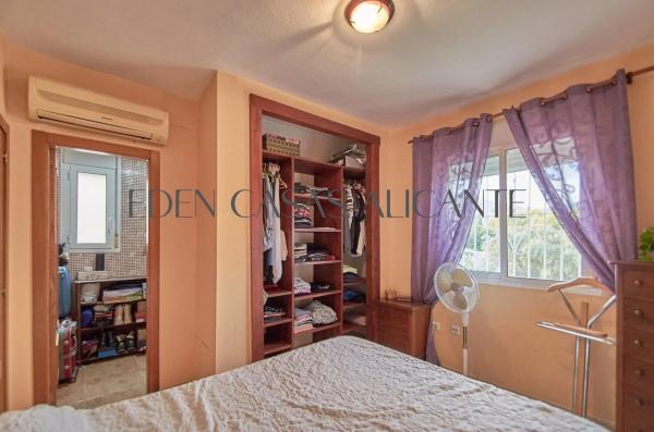 Chalet adosado en calle els Ametlers