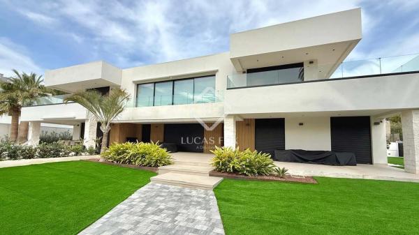 Chalet en Barrio Vistahermosa