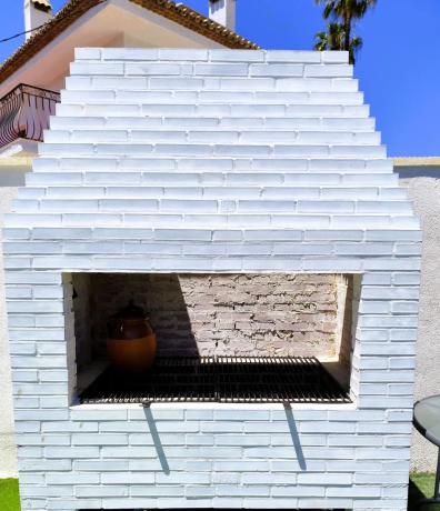 Casa independiente en calle de L'Esportista Alejandra Quereda