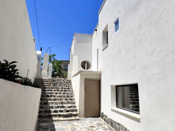 Casa independiente en calle de L'Esportista Alejandra Quereda