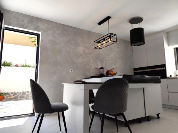 Casa independiente en calle de L'Esportista Alejandra Quereda