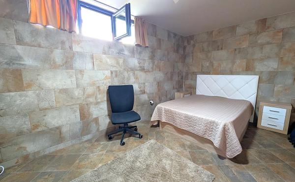 Casa independiente en calle de L'Esportista Alejandra Quereda