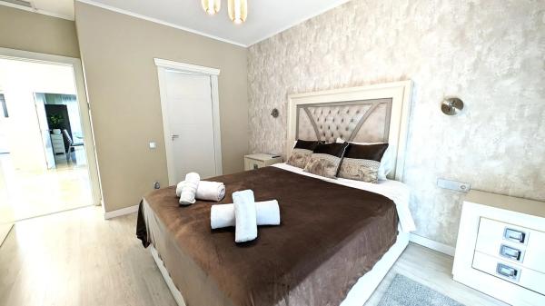 Casa independiente en calle de L'Esportista Alejandra Quereda