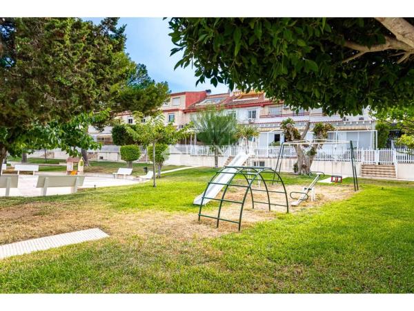 Chalet en calle de la Dorada, 11