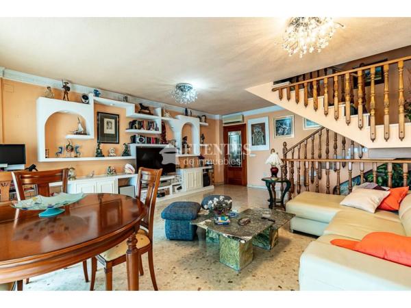 Chalet en calle de la Dorada, 11