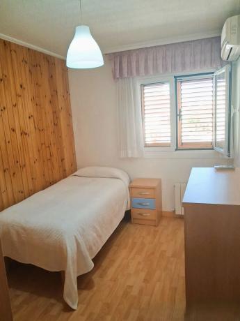 Chalet adosado en calle Trident, 8