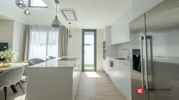 Chalet adosado en calle Antonio Ramos Alberola