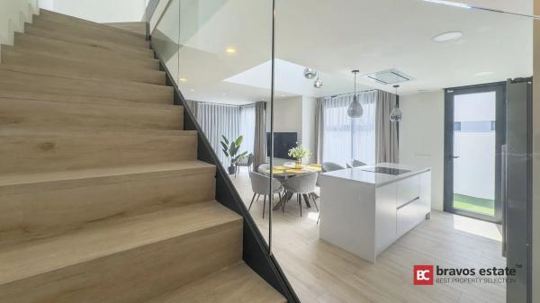 Chalet adosado en calle Antonio Ramos Alberola