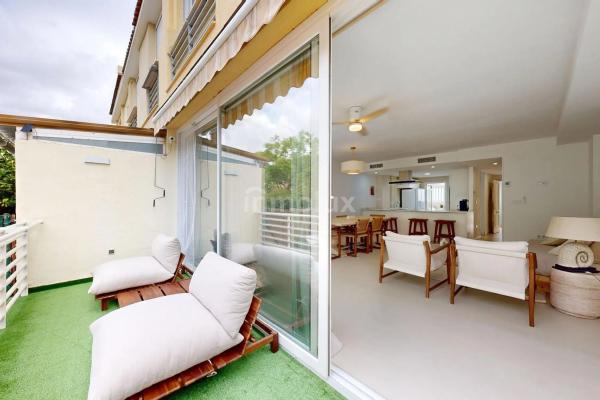 Chalet adosado en avenida Arquitecto Félix Candela