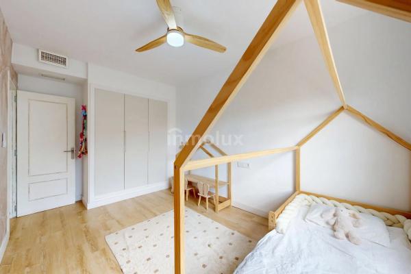 Chalet adosado en avenida Arquitecto Félix Candela