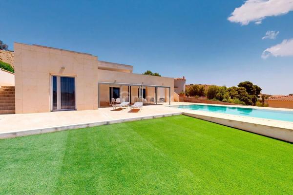 Casa independiente en calle Montíboli