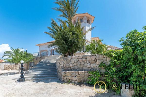 Casa independiente en calle Mostaza