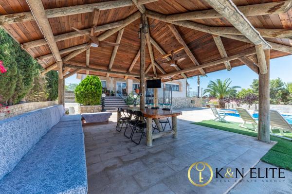 Casa independiente en calle Mostaza