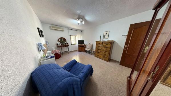 Casa independiente en calle Biar